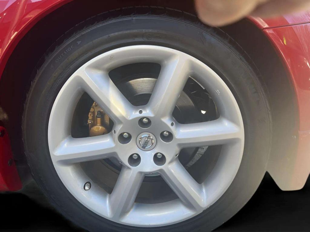 2005 Nissan 350Z - $9,995