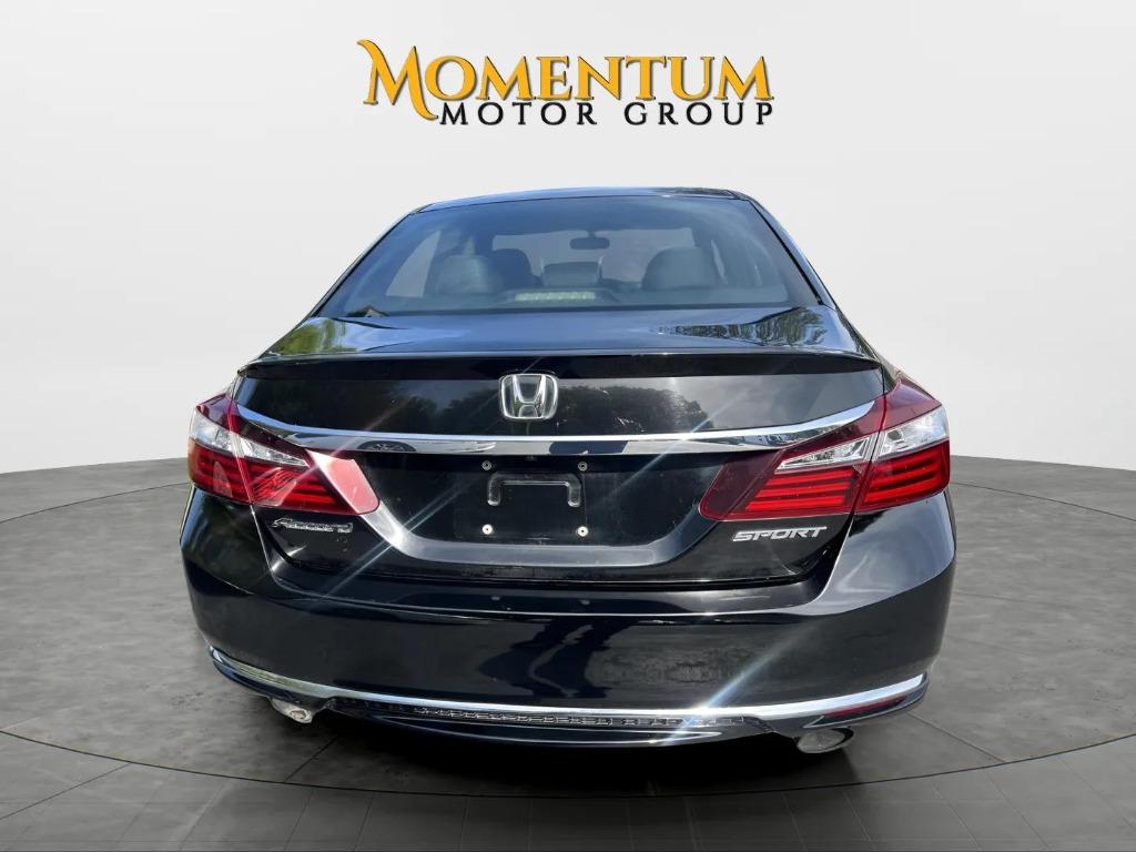 2016 Honda Accord - $17,500