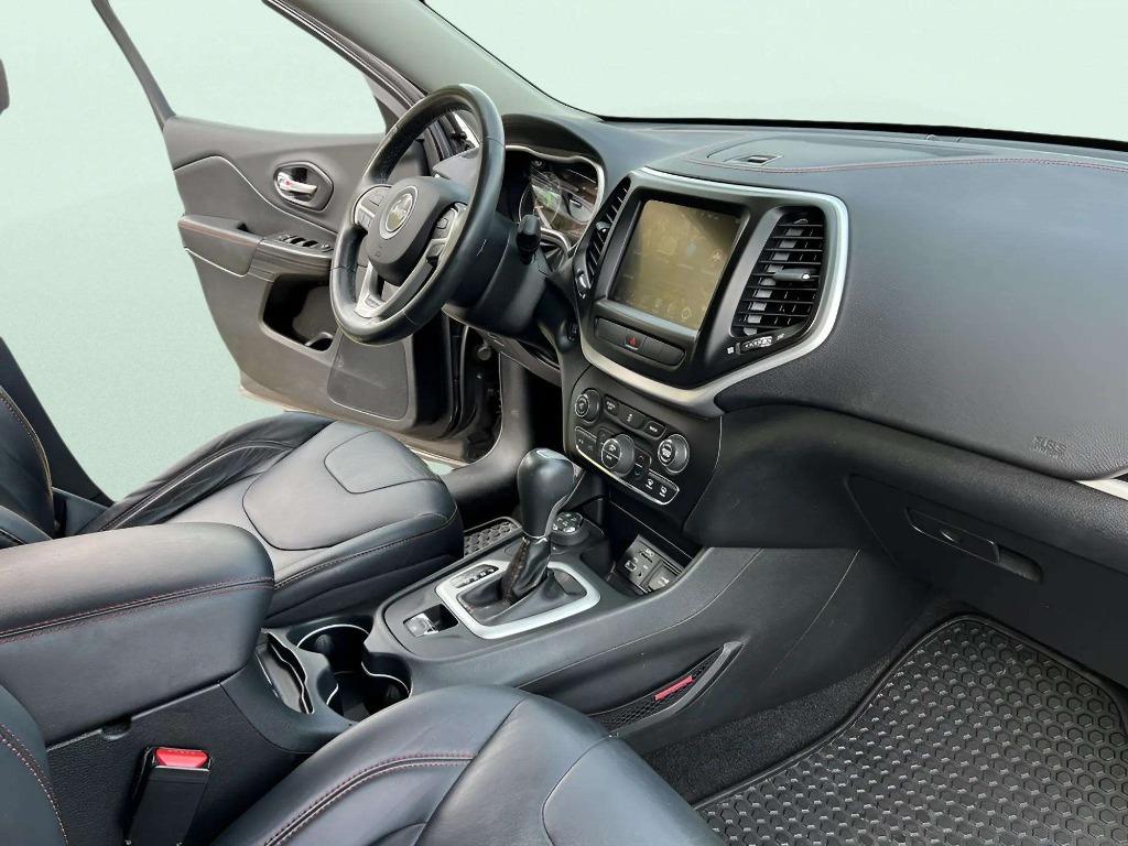 2014 Jeep Cherokee - $14,995