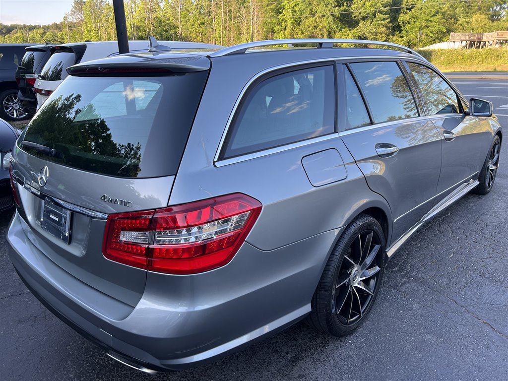 2013 Mercedes-Benz E-Class E350 4MATIC Luxury photo