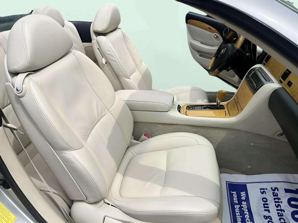 2005 Lexus SC - $15,995