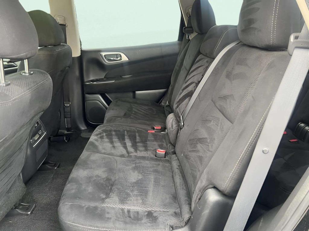 2014 Nissan Pathfinder - $10,995