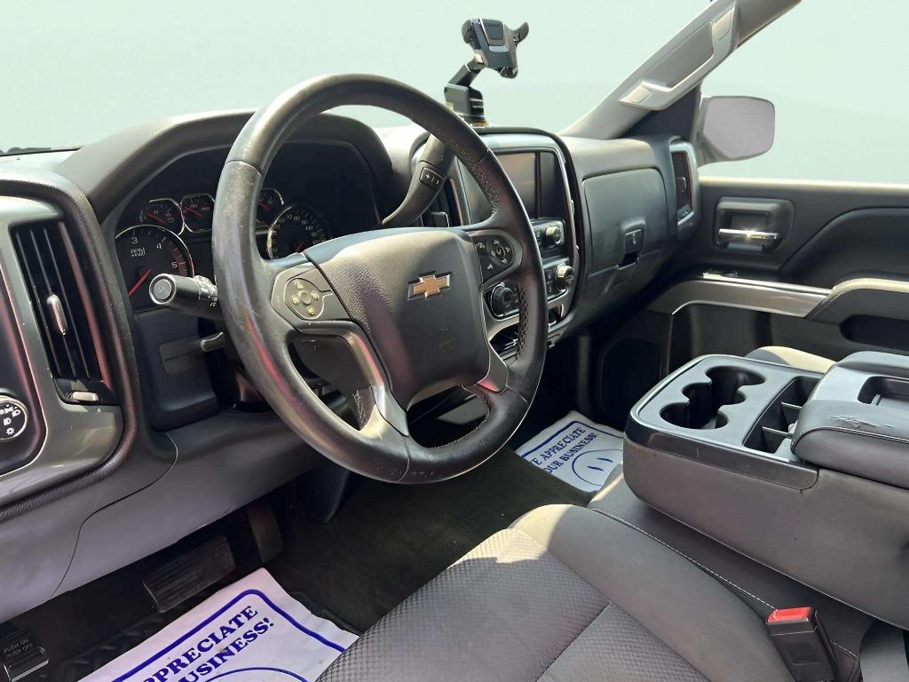 2016 Chevrolet Silverado - $18,995