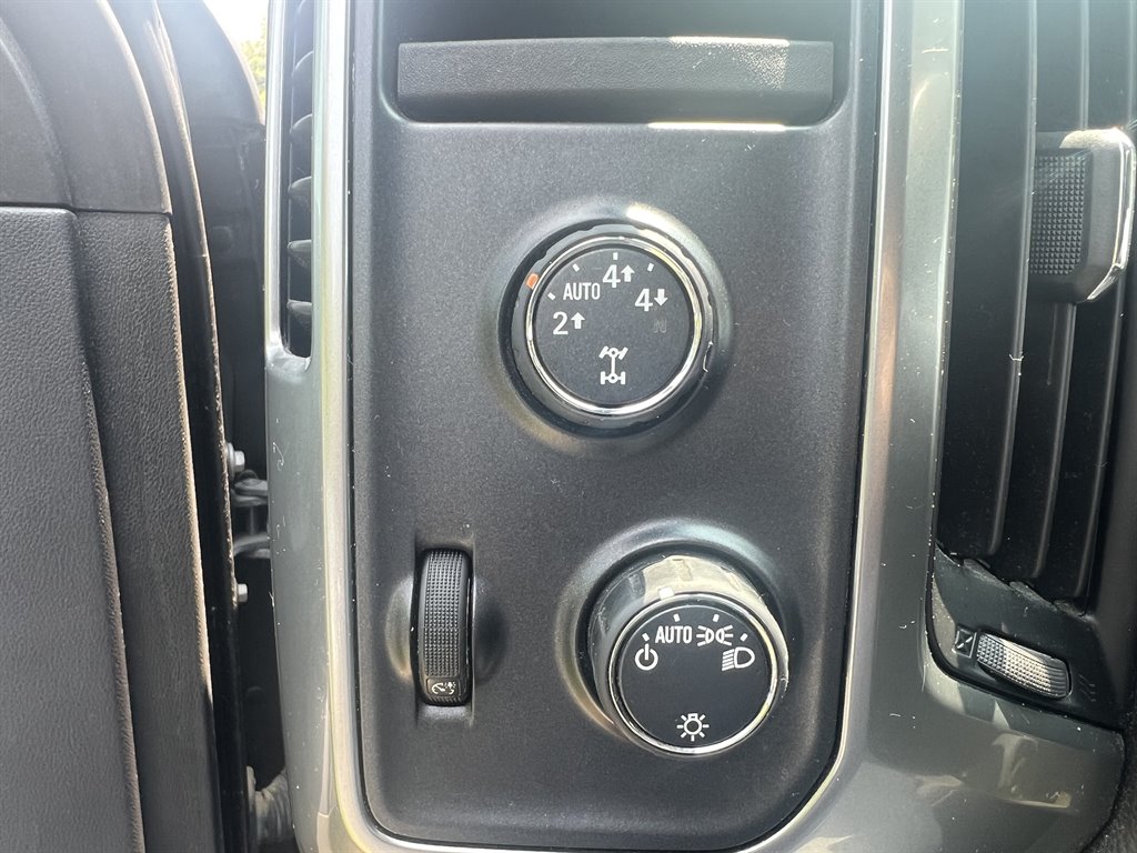2015 Chevrolet Silverado 1500 LT photo