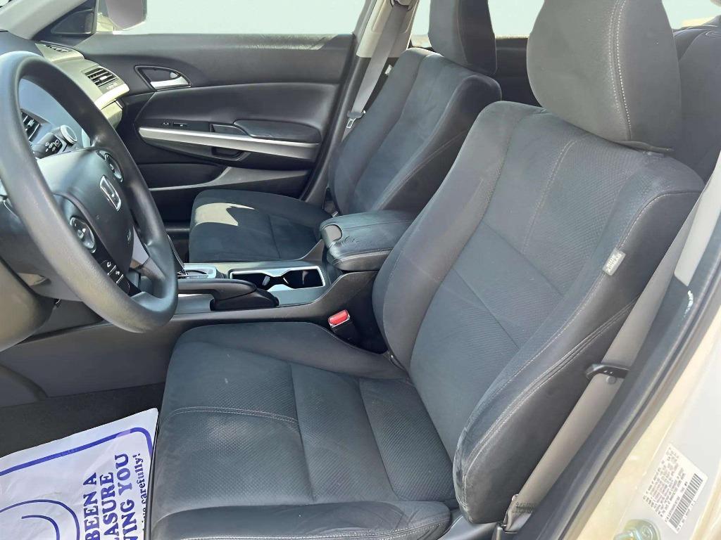 2015 Honda Crosstour - $16,995
