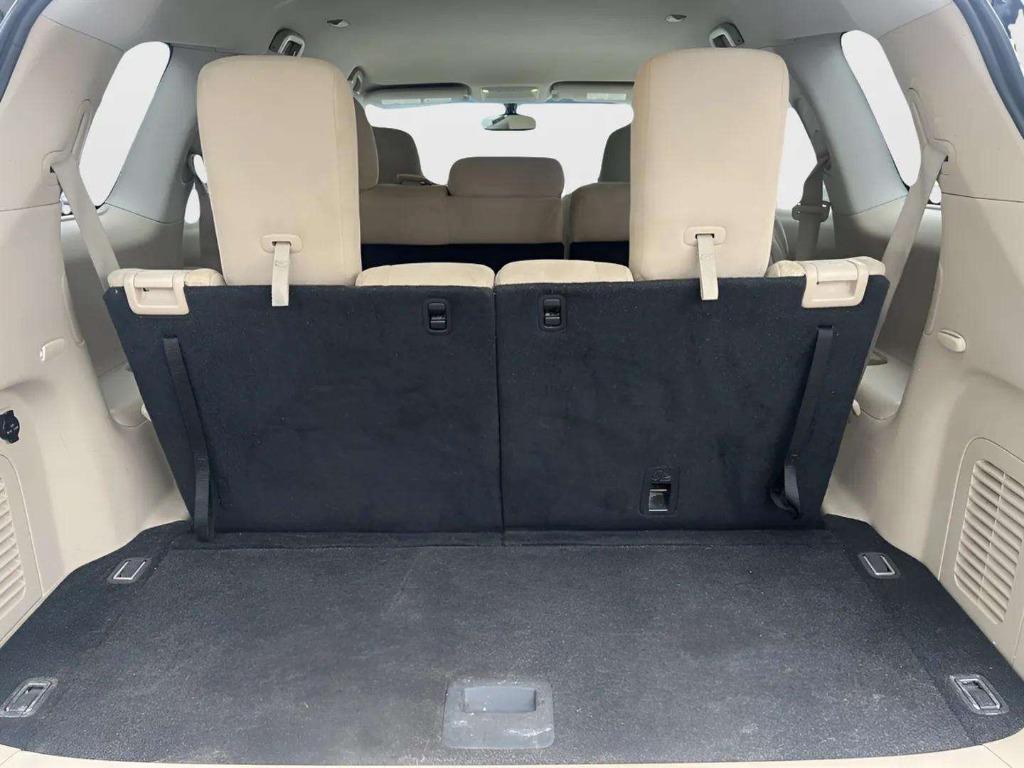 2016 Nissan Pathfinder - $9,995
