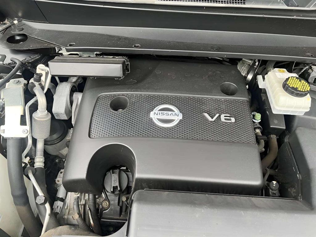 2016 Nissan Pathfinder - $9,995