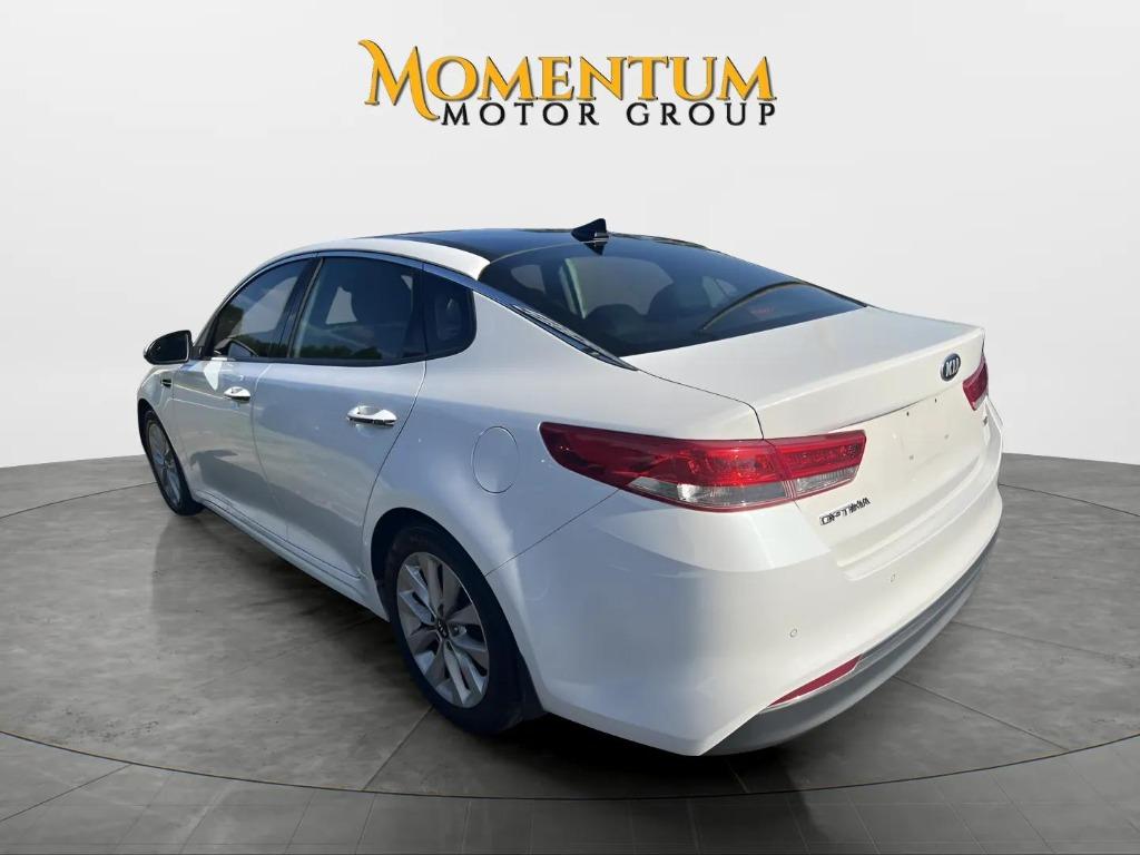 2016 Kia Optima - $13,995