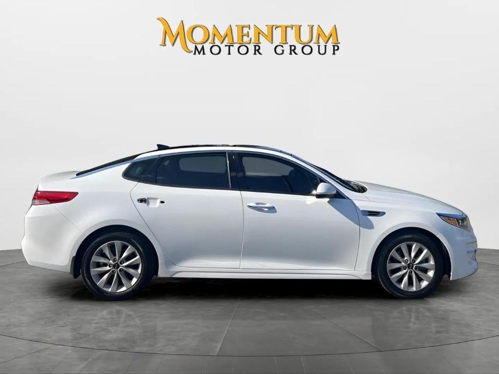 2016 Kia Optima - $13,995