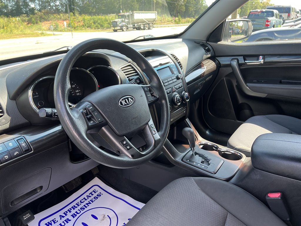 2012 Kia Sorento LX photo
