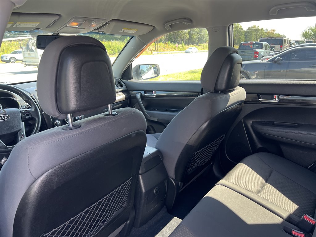 2012 Kia Sorento LX photo