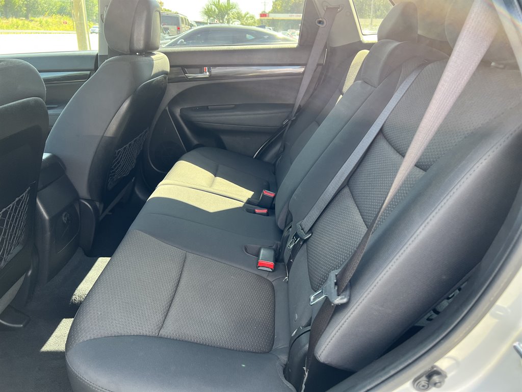 2012 Kia Sorento LX photo