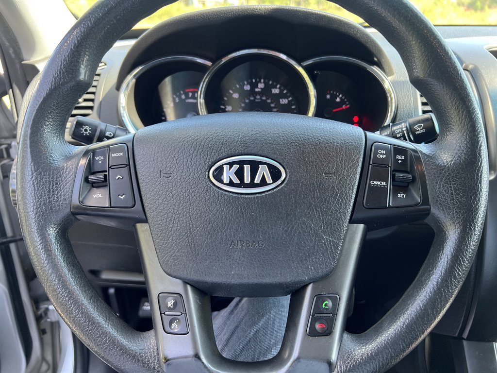 2012 Kia Sorento LX photo