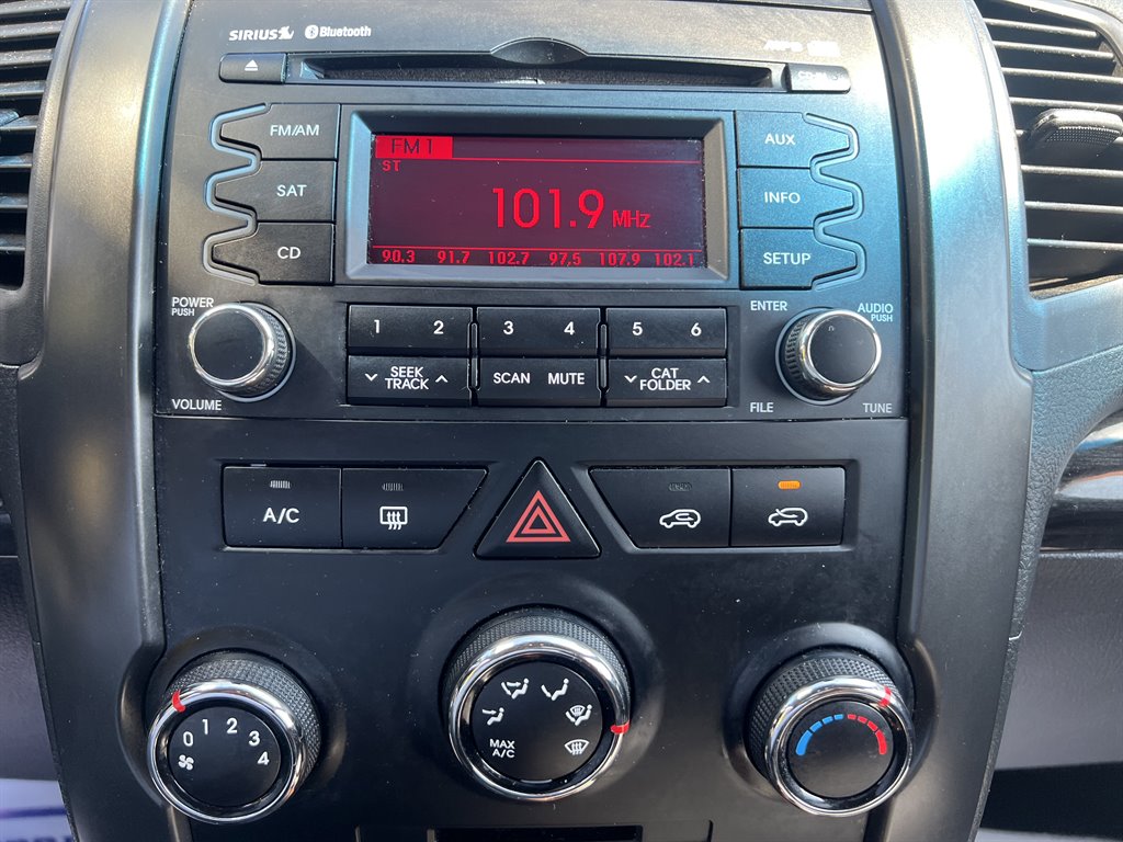 2012 Kia Sorento LX photo