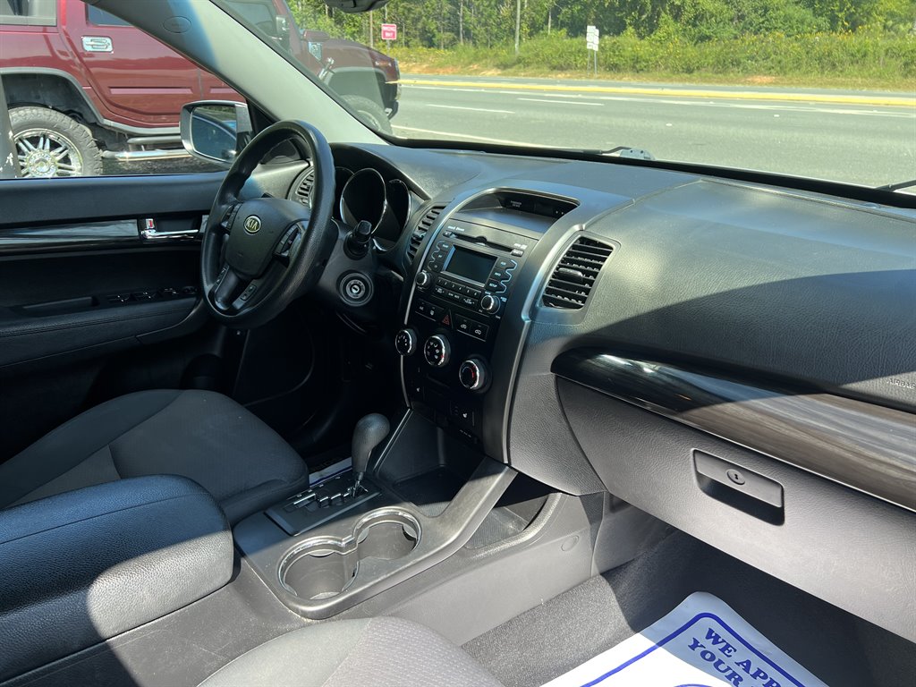 2012 Kia Sorento LX photo