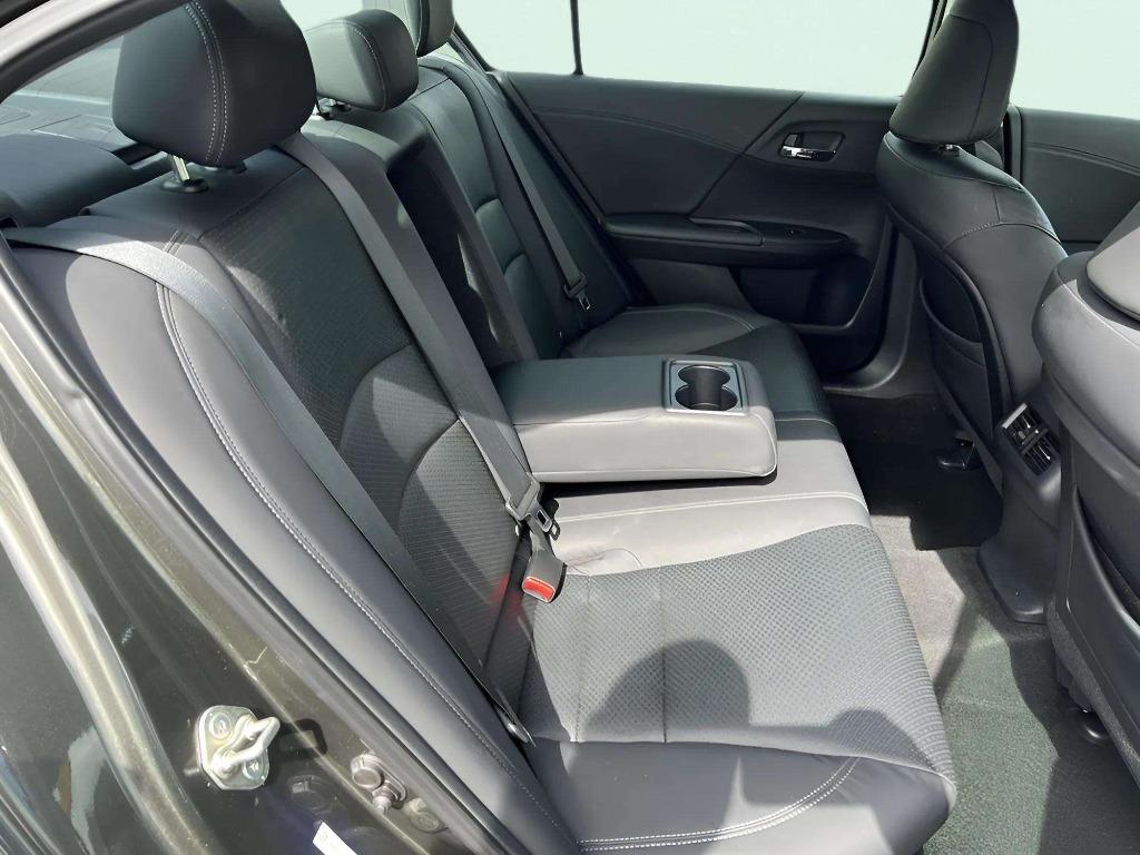 2013 Honda Accord - $17,995