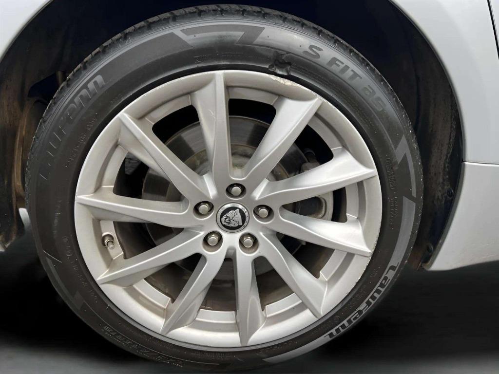 2012 Jaguar XF - $11,995