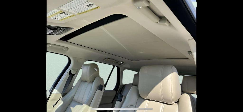 2015 LAND ROVER Range Rover - $31,995