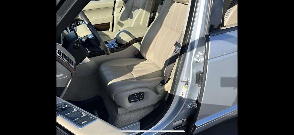 2015 LAND ROVER Range Rover - $31,995