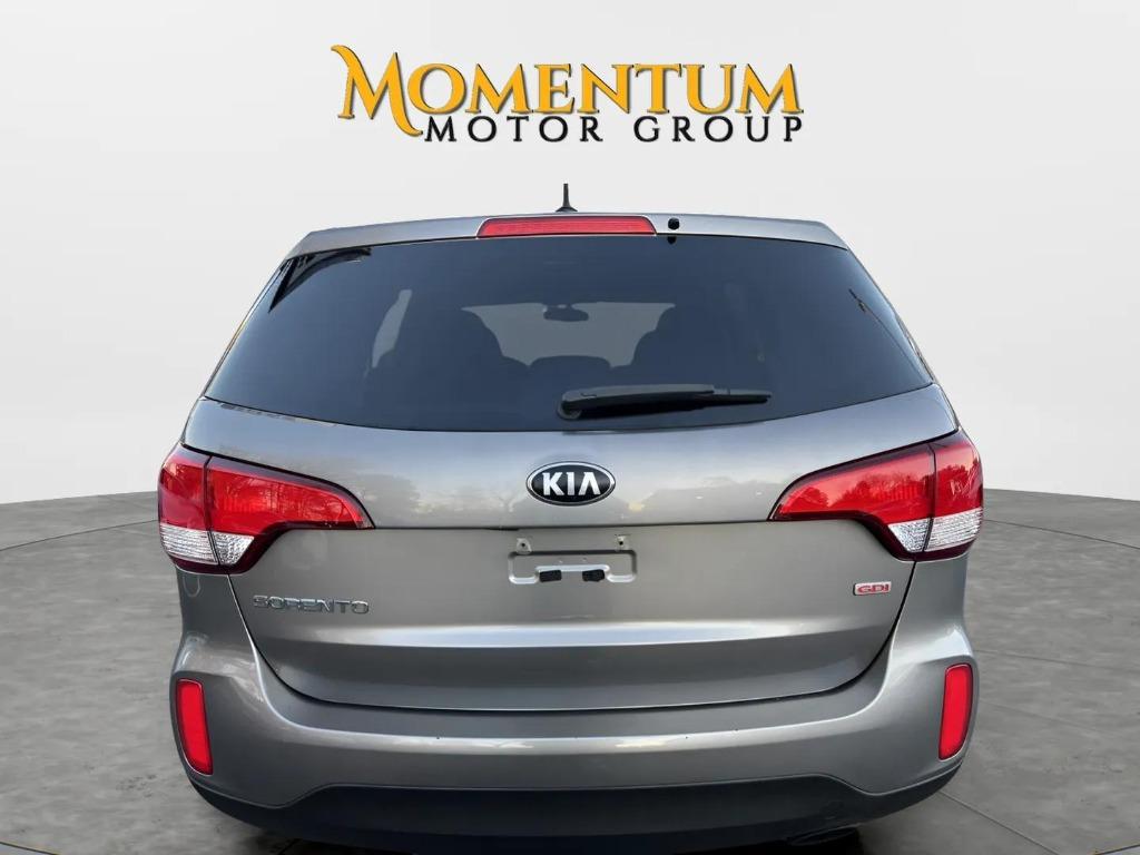 2014 Kia Sorento - $8,000