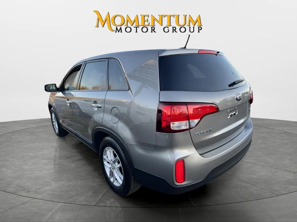 2014 Kia Sorento - $8,000