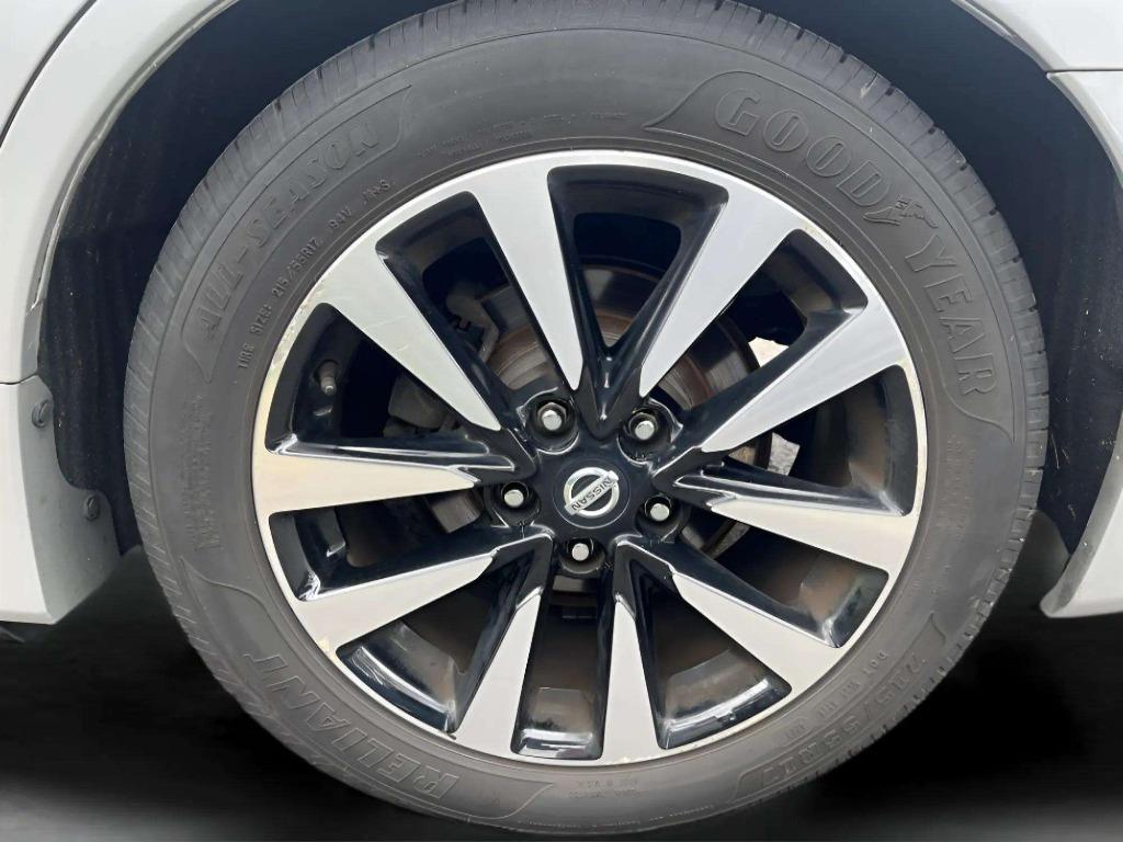 2018 Nissan Altima - $15,995