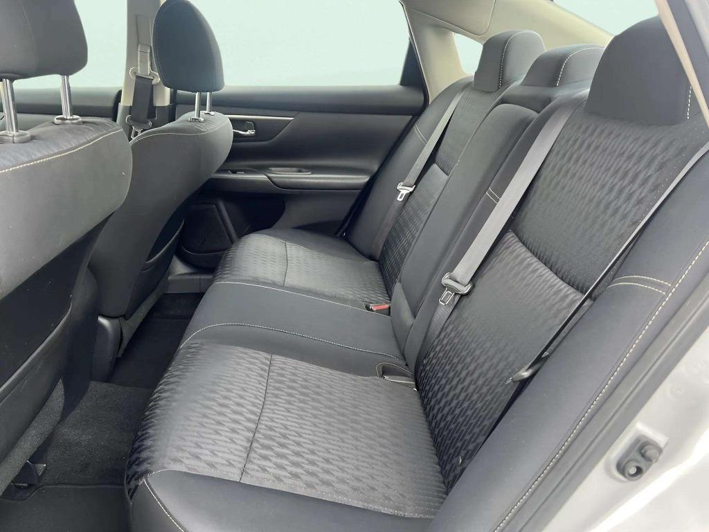 2018 Nissan Altima - $15,995