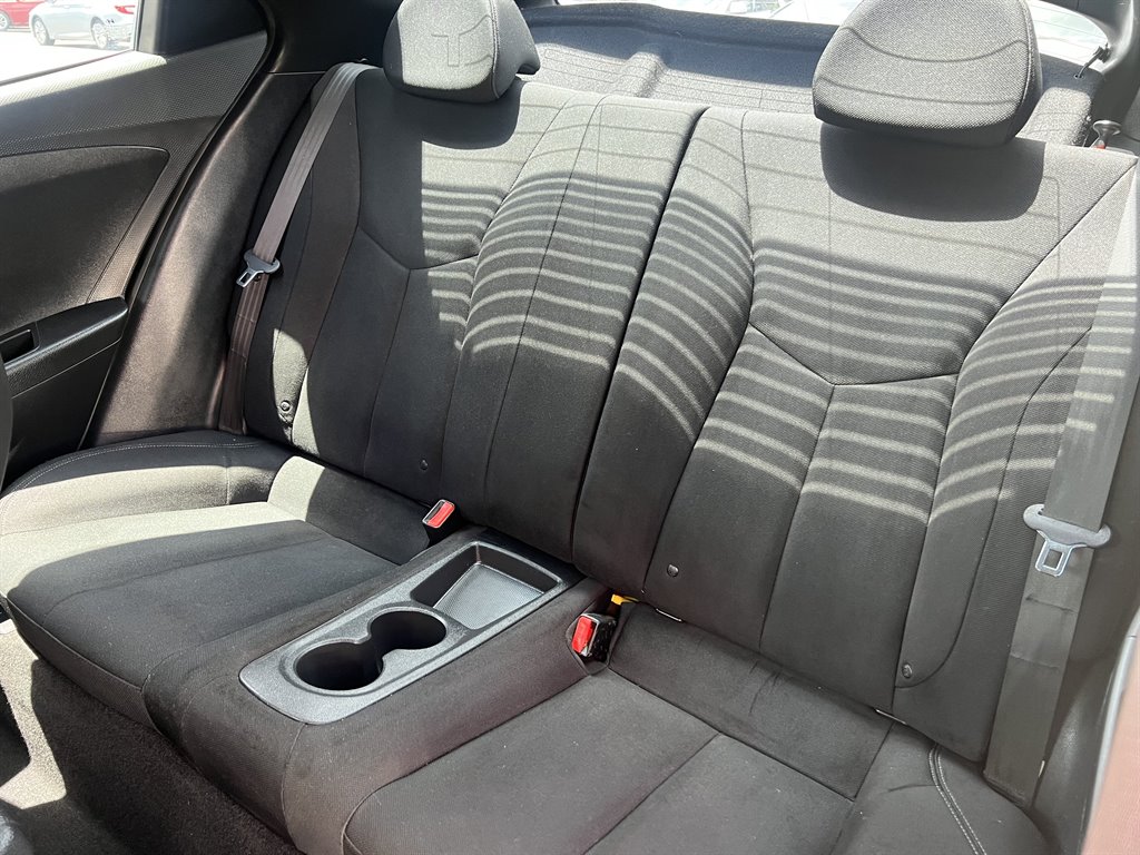 2017 Hyundai Veloster Value Edition photo