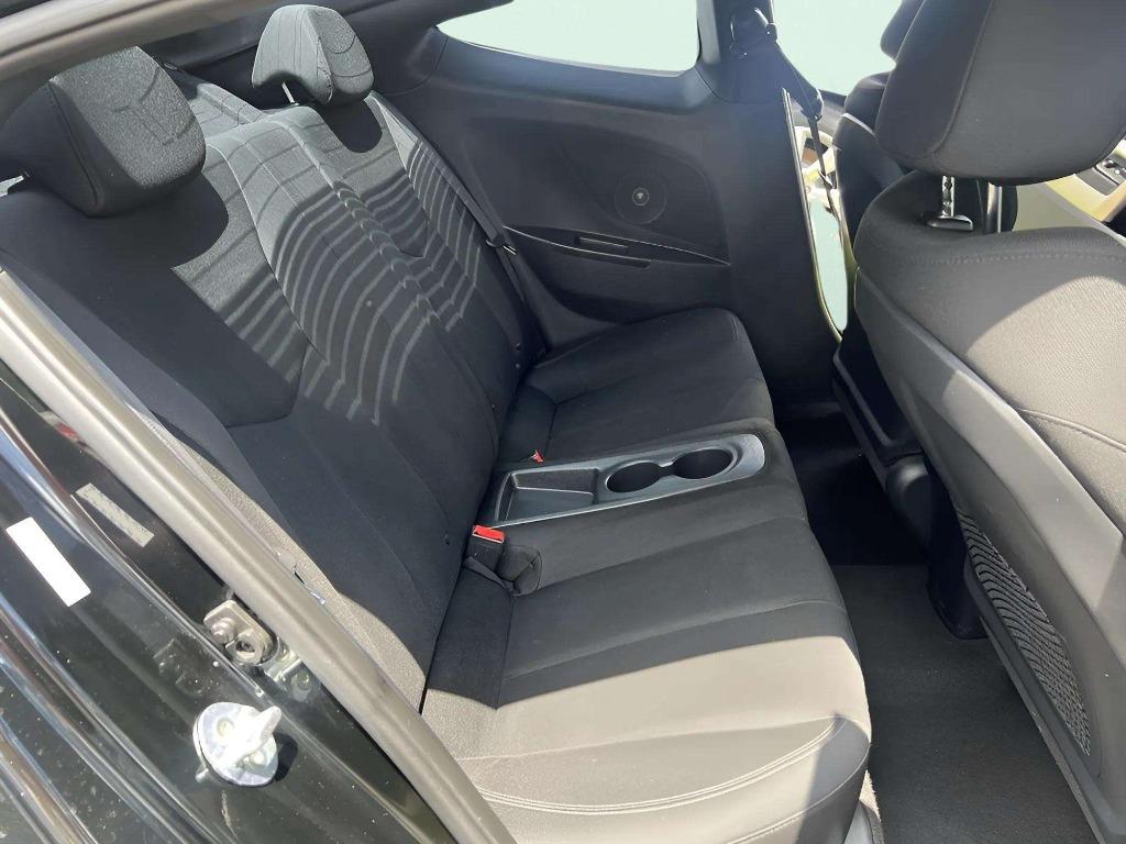 2017 Hyundai Veloster - $10,600