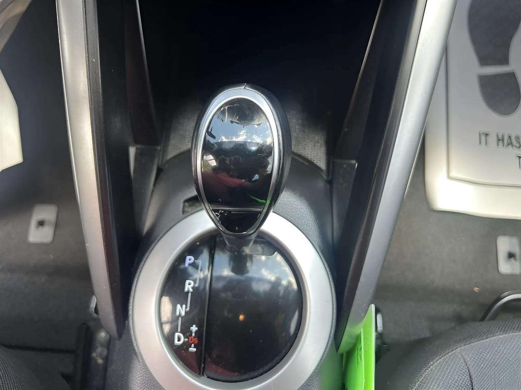 2017 Hyundai Veloster - $10,600