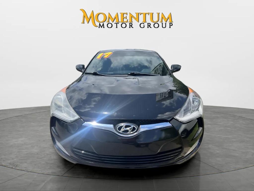 2017 Hyundai Veloster - $10,600