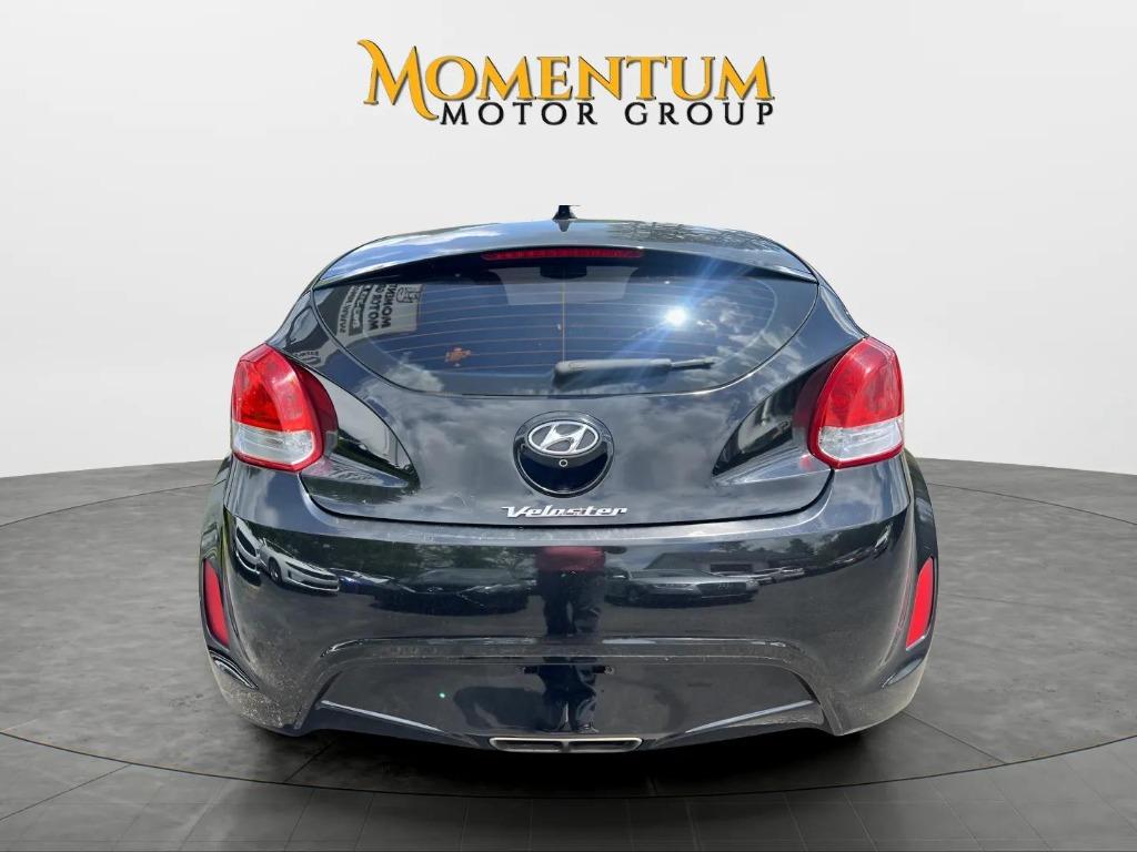 2017 Hyundai Veloster - $10,600