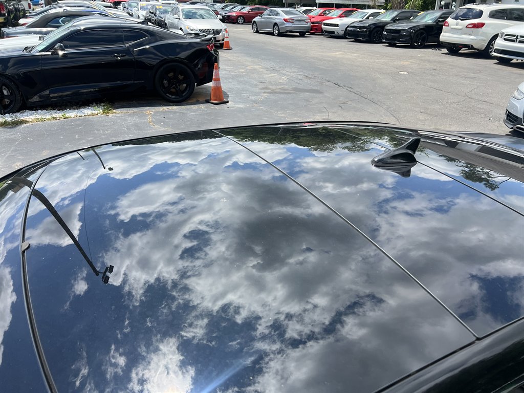 2017 Hyundai Veloster Value Edition photo