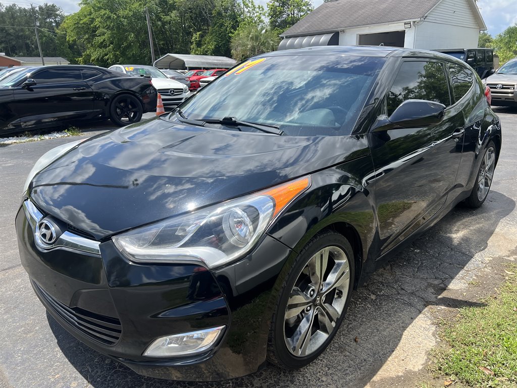 2017 Hyundai Veloster Value Edition photo