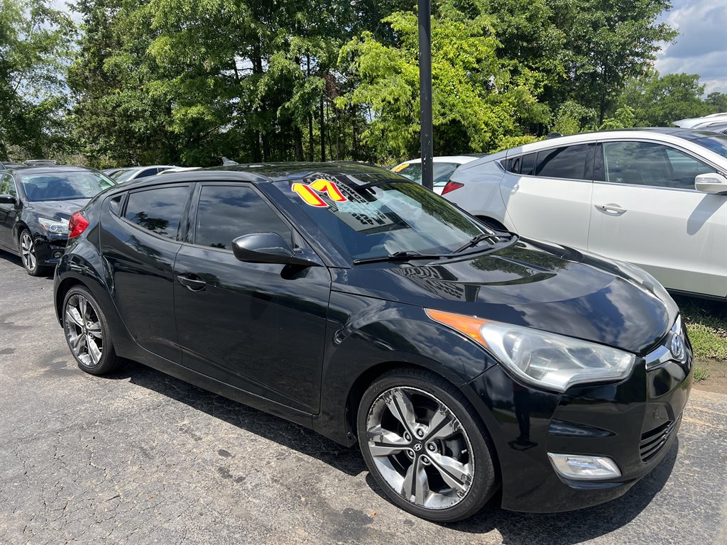 2017 Hyundai Veloster Value Edition photo