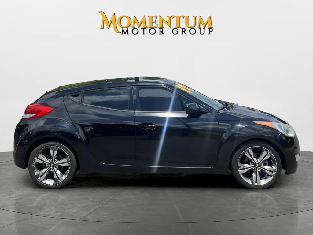 2017 Hyundai Veloster - $10,600