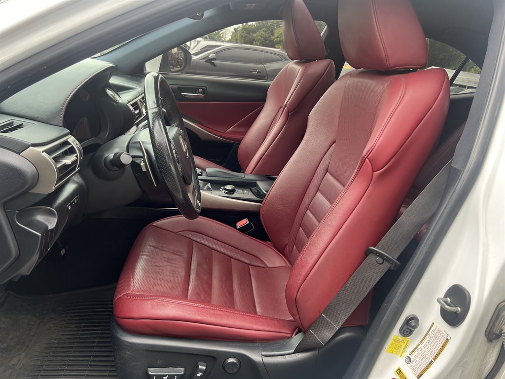 2015 Lexus IS 350 photo
