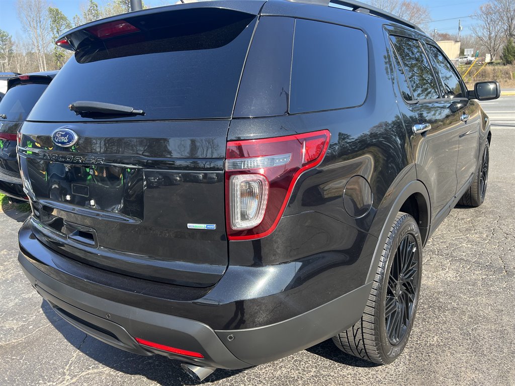 2013 Ford Explorer Sport photo