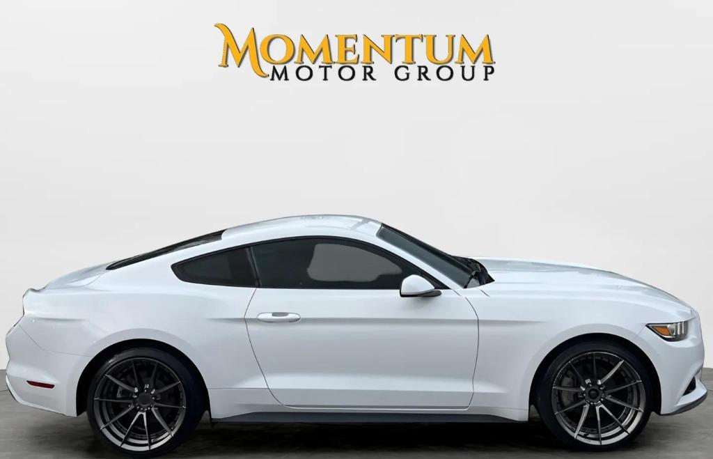 2017 Ford Mustang - $20,995