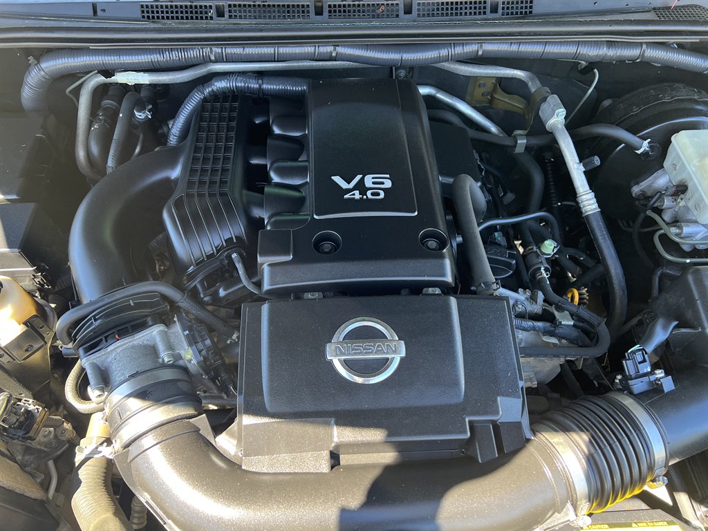 2017 Nissan Frontier SV photo