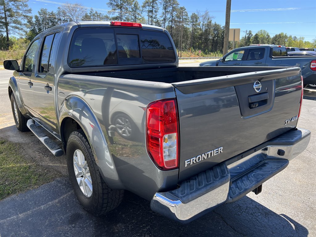 2017 Nissan Frontier SV photo