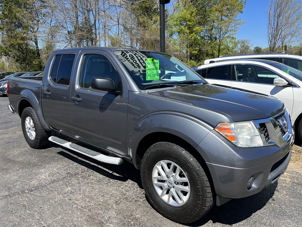 2017 Nissan Frontier SV photo