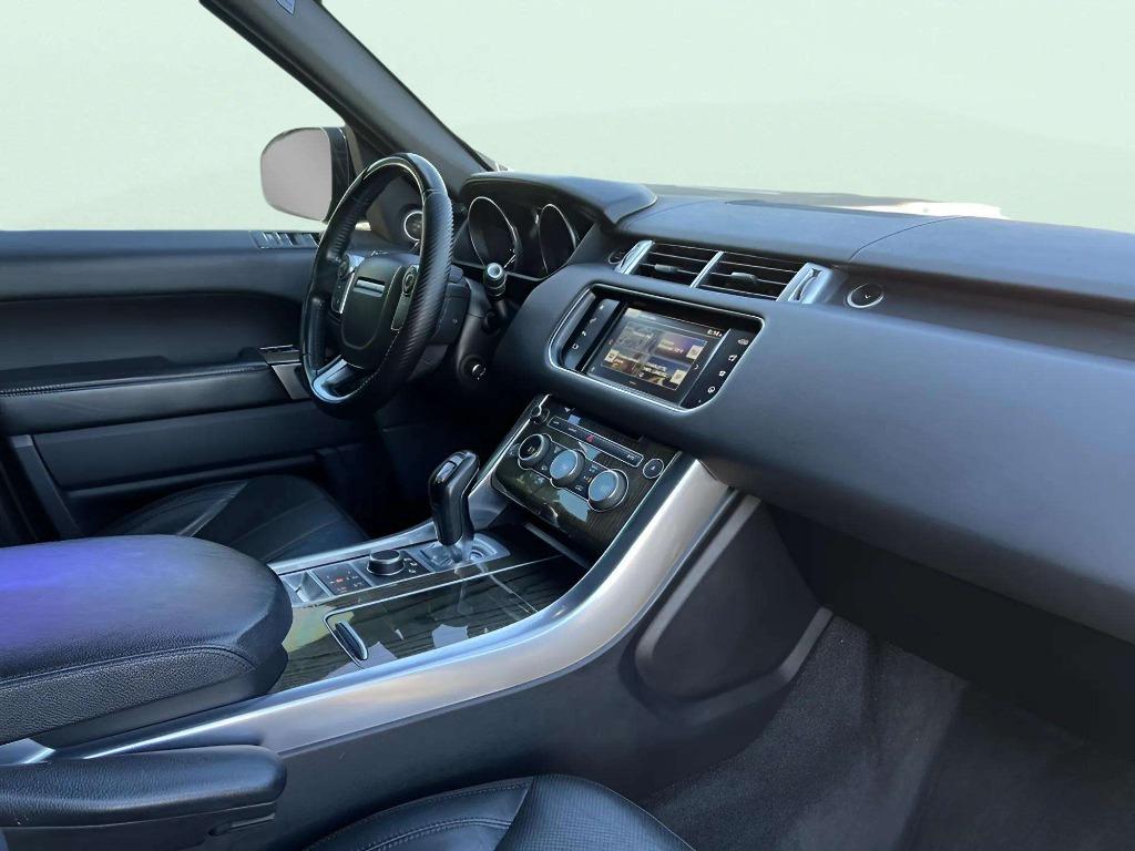 2016 LAND ROVER Range Rover Sport - $19,995