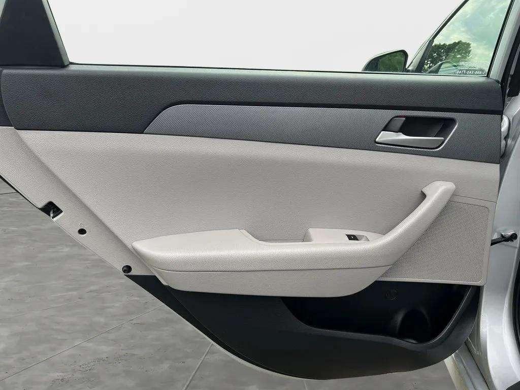 2018 Hyundai Sonata - $9,995
