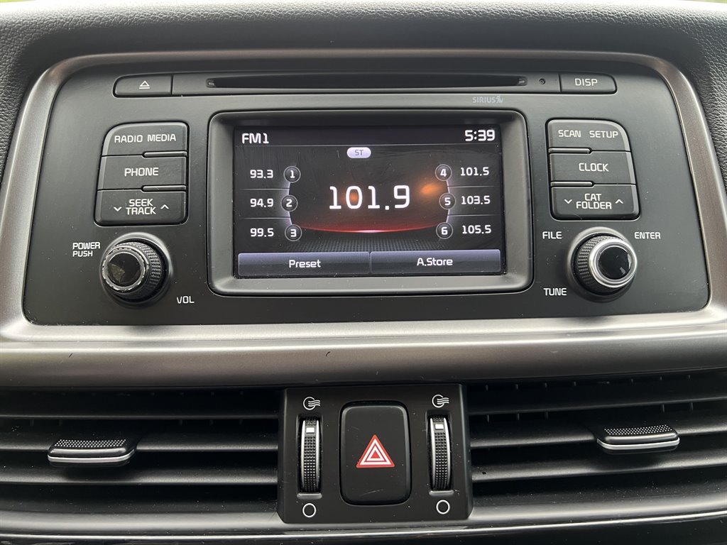 2016 Kia Optima LX photo