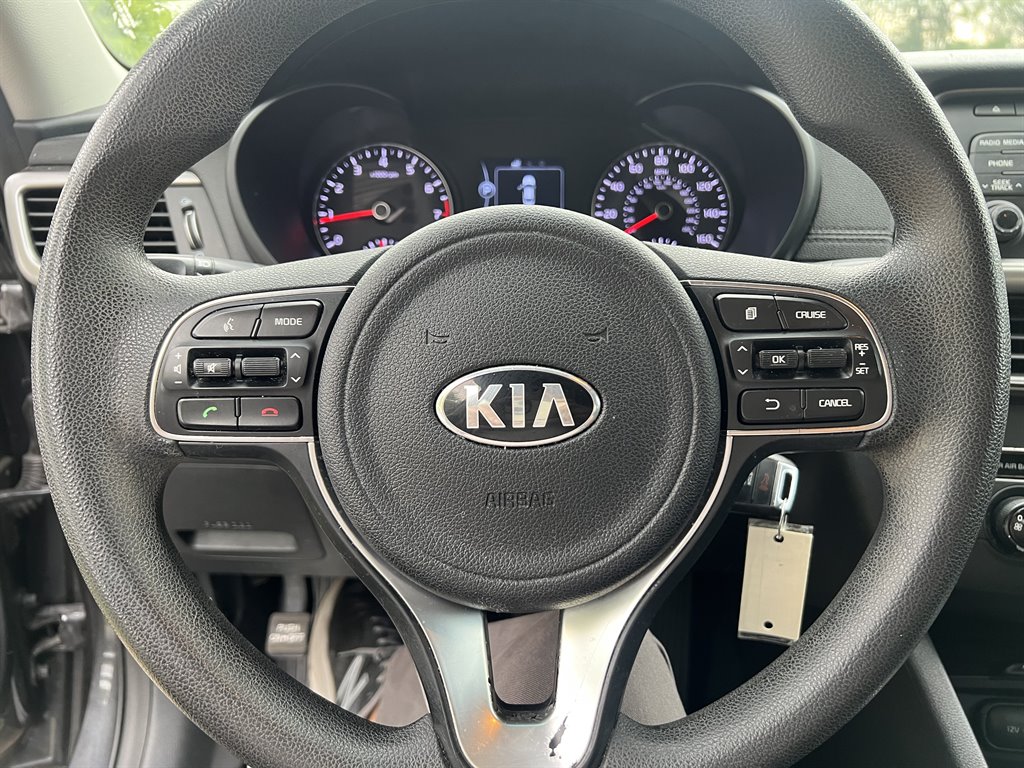 2016 Kia Optima LX photo