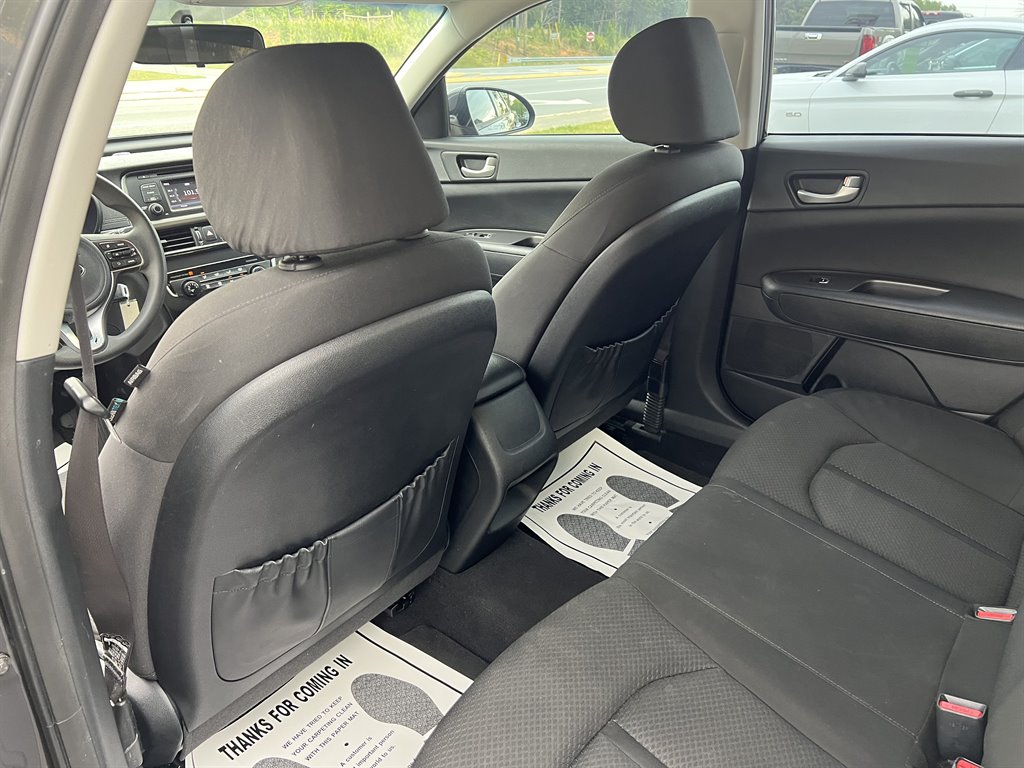 2016 Kia Optima LX photo
