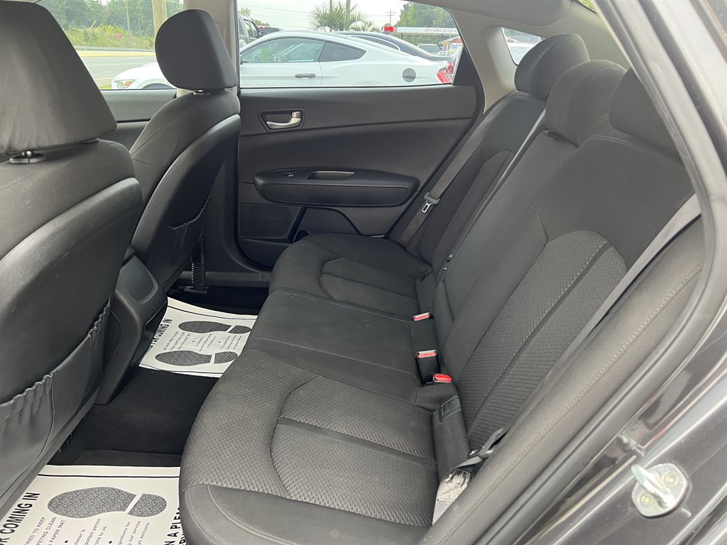 2016 Kia Optima LX photo