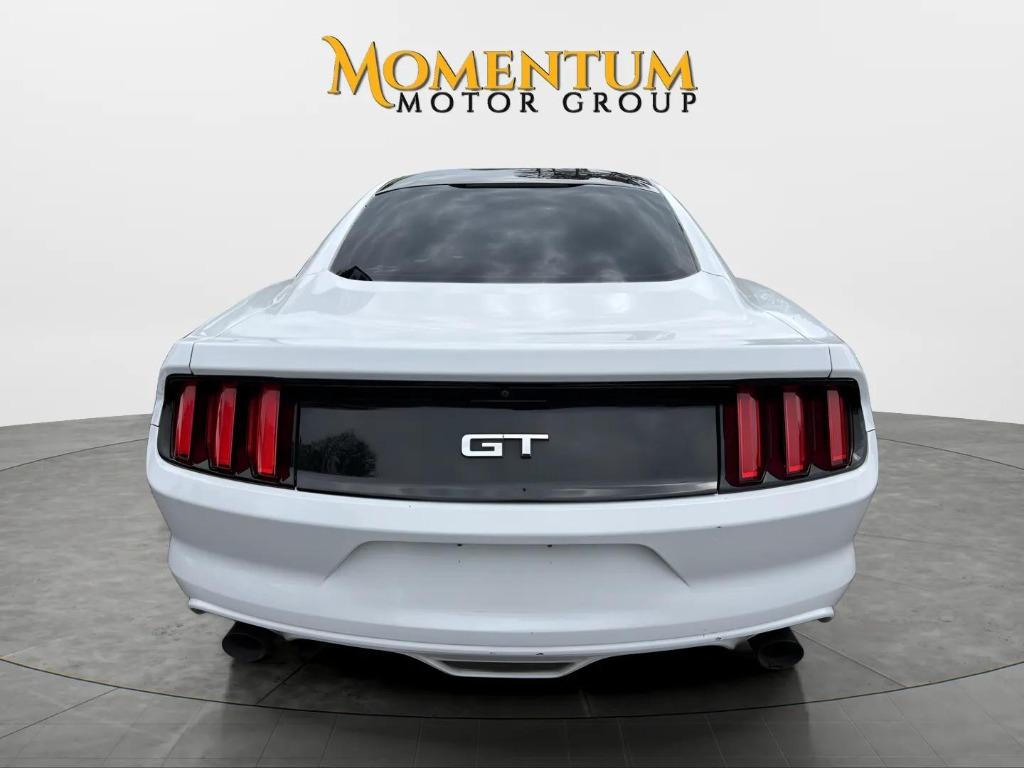 2016 Ford Mustang - $25,995