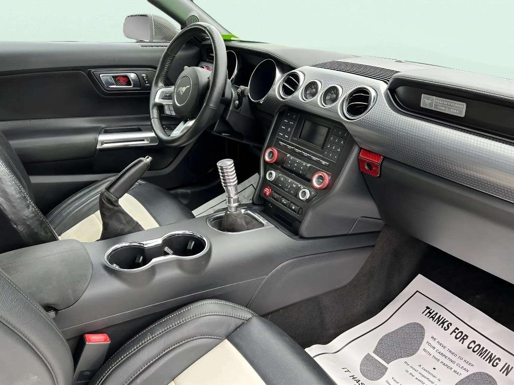 2016 Ford Mustang - $25,995